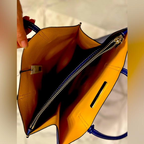 Marc Jacobs leather shoulder bag with tag - Picture 4 of 4